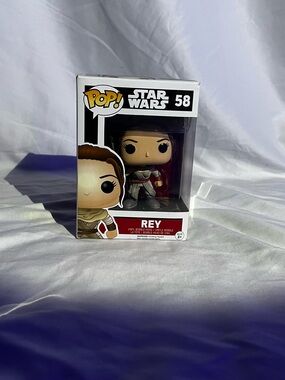 Funko Pop! Star Wars Rey - White, Red, Brown